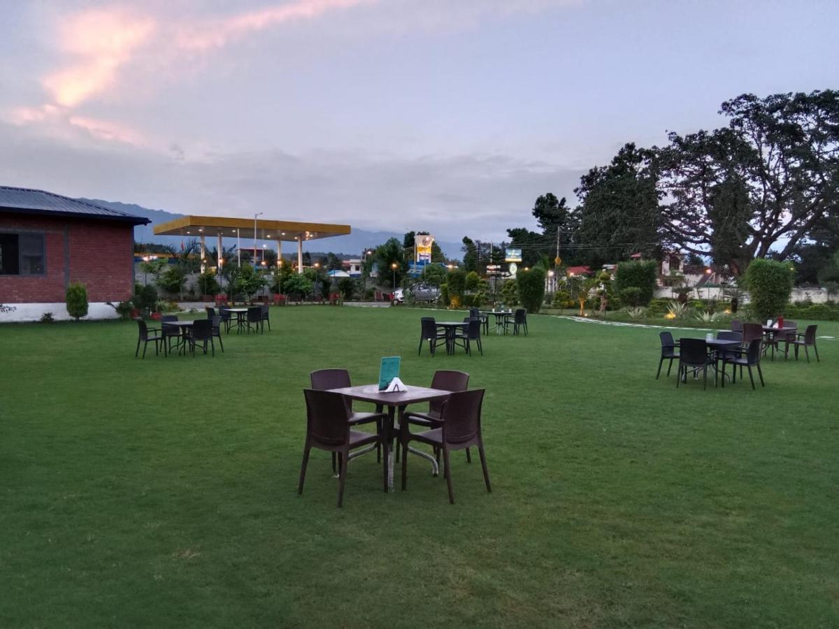 Aar Resort & Spa Jhājra Kültér fotó